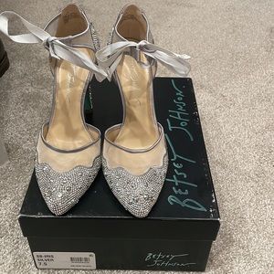 Betsy Johnson SB-Iris Silver Heels